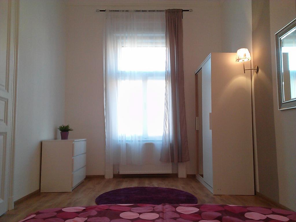 Downtown Rising Sun 104 Sq.M Lejlighed Budapest Eksteriør billede