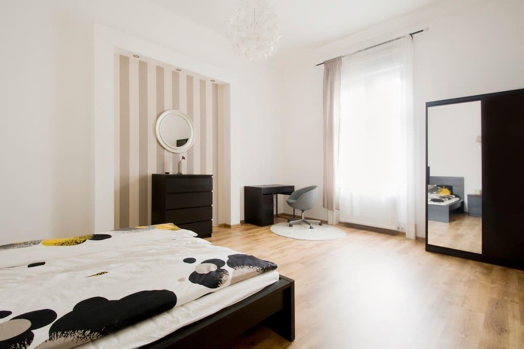 Downtown Rising Sun 104 Sq.M Lejlighed Budapest Eksteriør billede